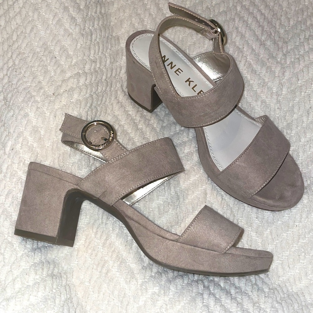 Anne Klein Tan Sandals with Heel